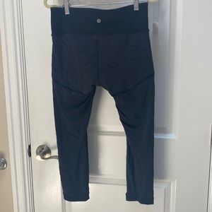 Lululemon black size 6 leggings